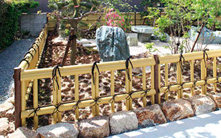 人工強化竹垣（ユニットフェンスL型）を見る